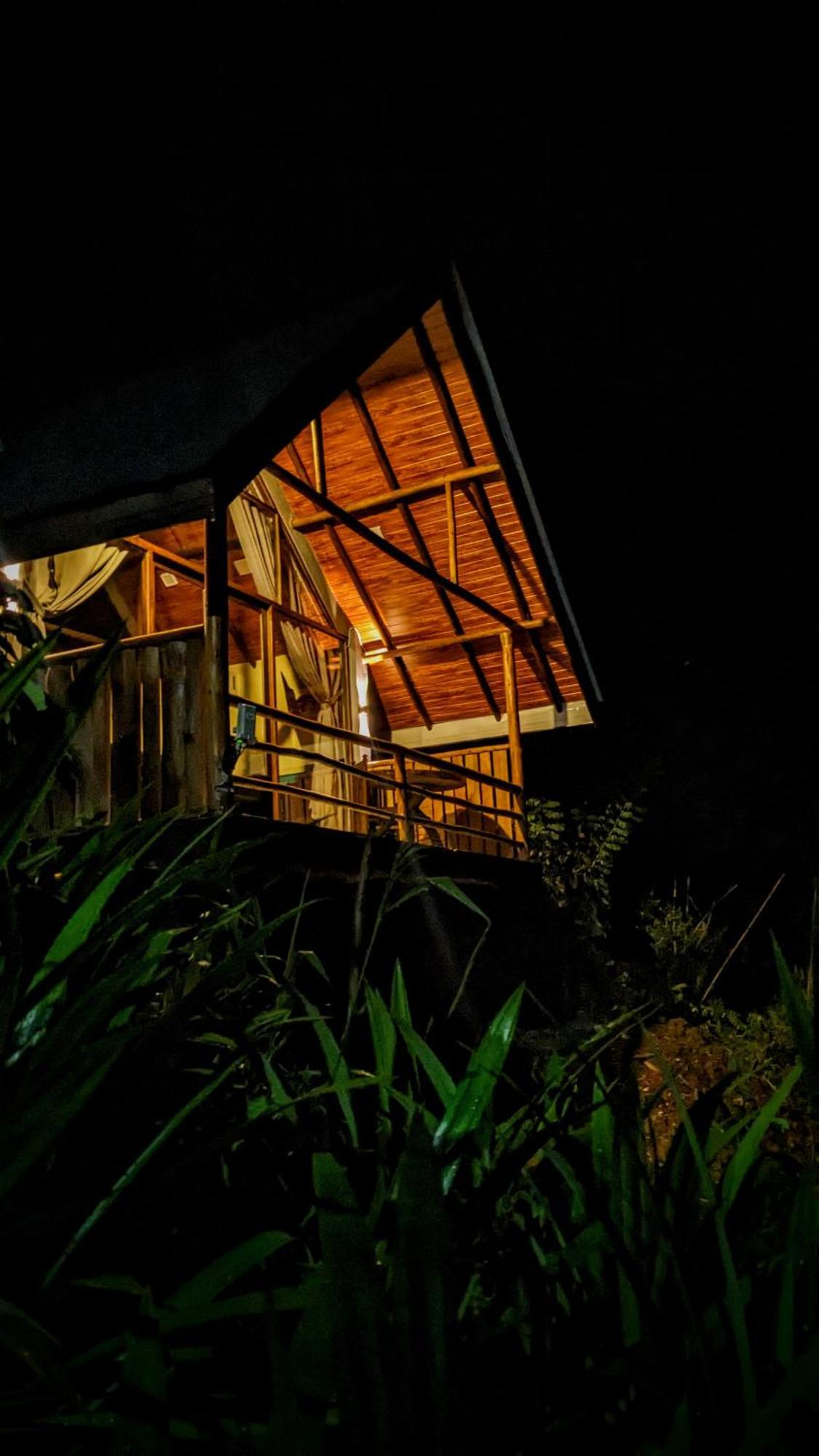 Ella Lovers View Cabins 外观 照片
